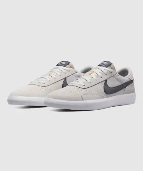 Nike SB Heritage Vulc Men's Skateboarding Shoes – Sleek Grey Suede, Classic Streetwear Vibes