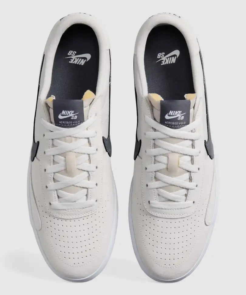 Nike SB Heritage Vulc Men's Skateboarding Shoes – Sleek Grey Suede, Classic Streetwear Vibes